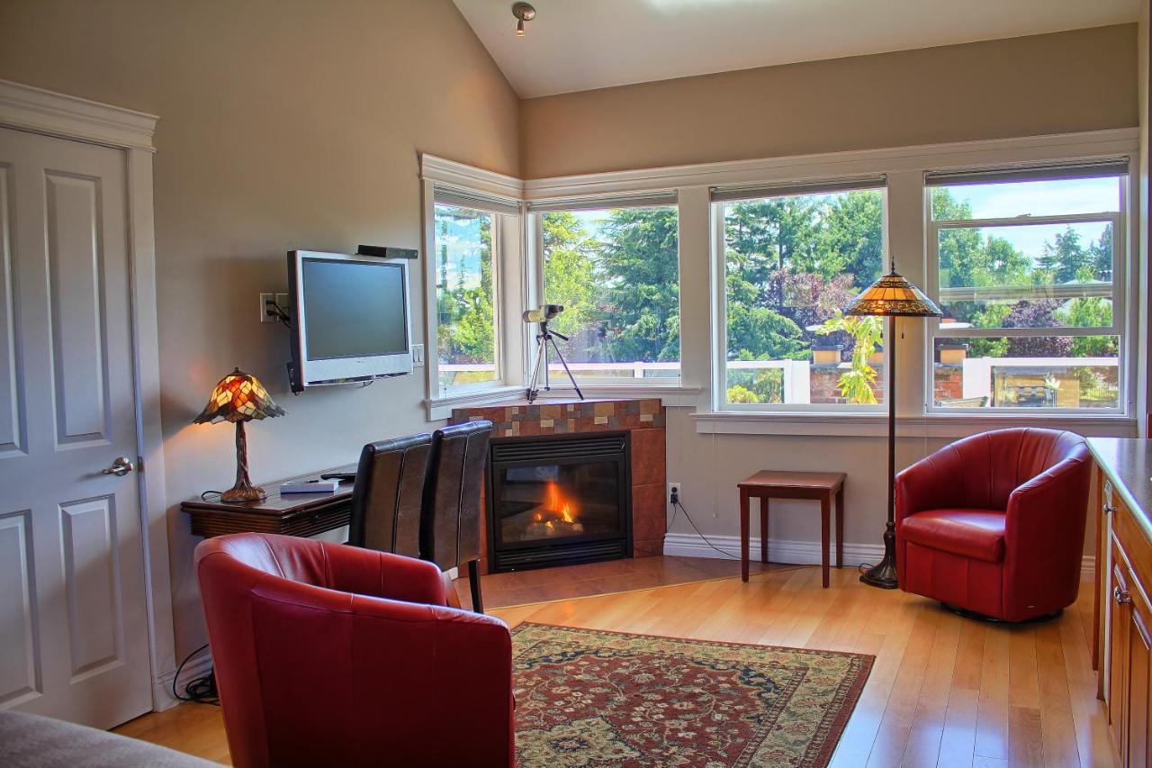 Birds Of A Feather Victoria Oceanfront Studio Suites Colwood Luaran gambar