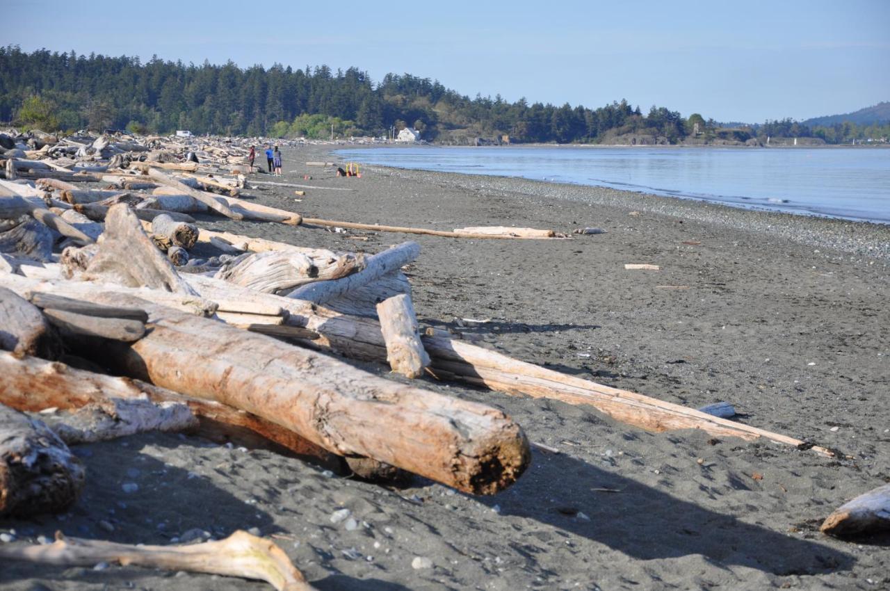 Birds Of A Feather Victoria Oceanfront Studio Suites Colwood Luaran gambar