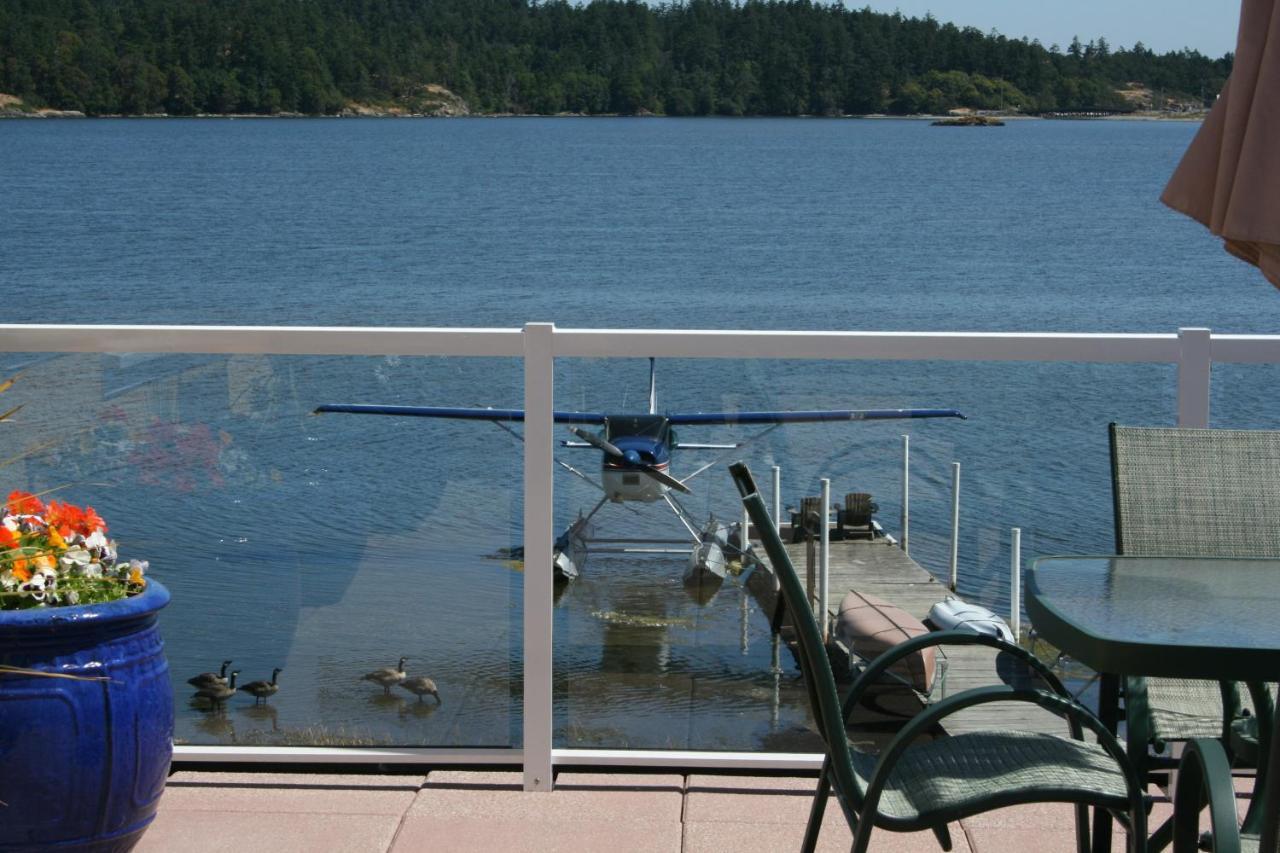 Birds Of A Feather Victoria Oceanfront Studio Suites Colwood Luaran gambar