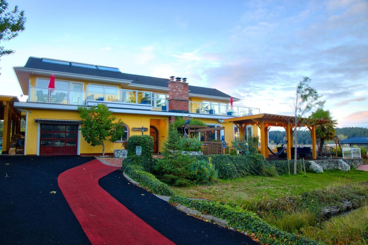 Birds Of A Feather Victoria Oceanfront Studio Suites Colwood Luaran gambar