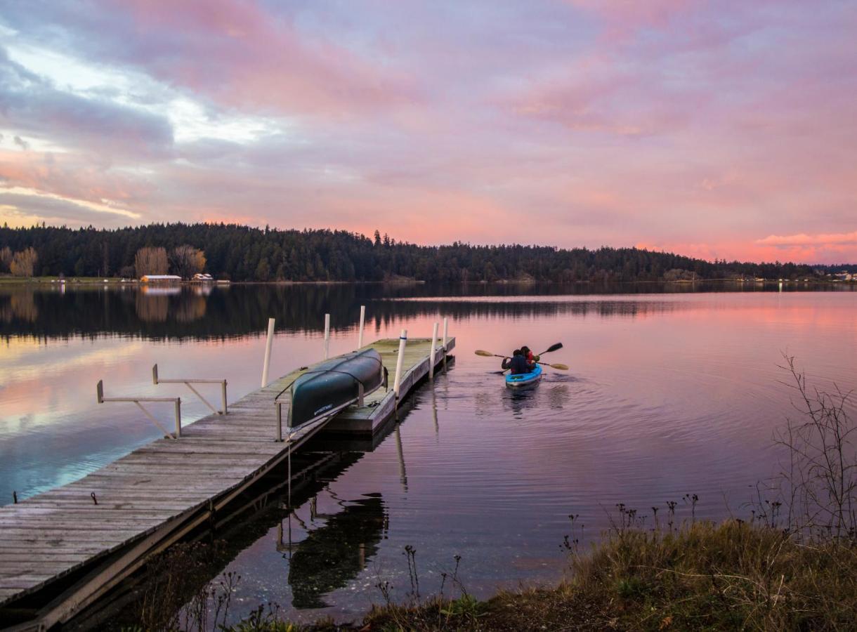 Birds Of A Feather Victoria Oceanfront Studio Suites Colwood Luaran gambar