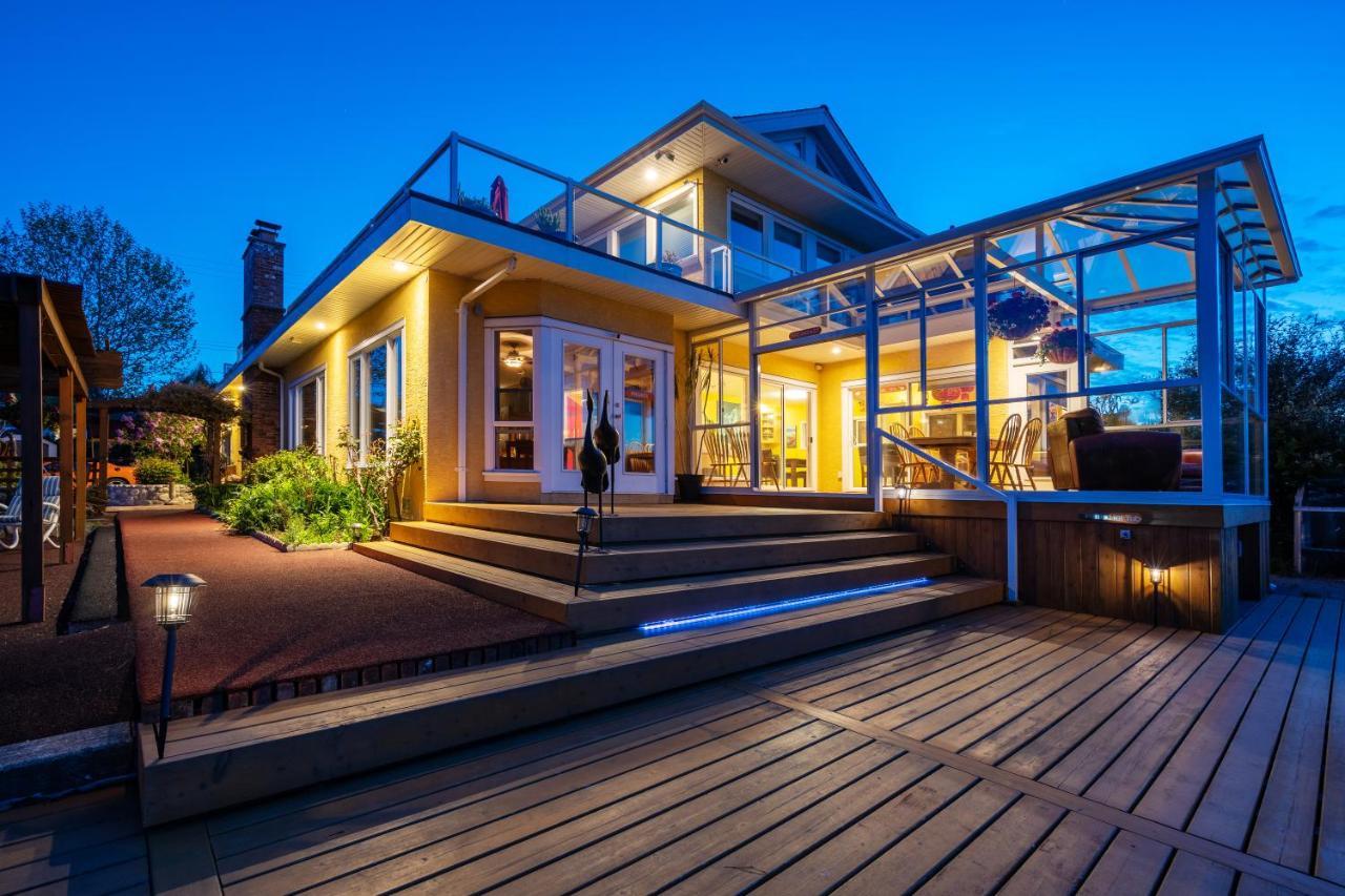 Birds Of A Feather Victoria Oceanfront Studio Suites Colwood Luaran gambar