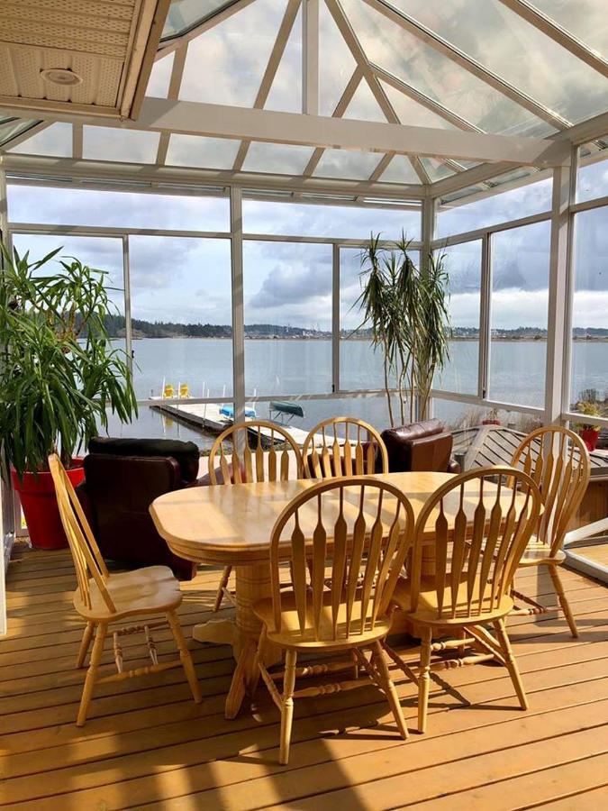 Birds Of A Feather Victoria Oceanfront Studio Suites Colwood Luaran gambar