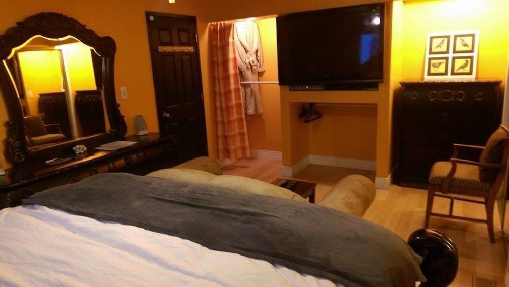 Birds Of A Feather Victoria Oceanfront Studio Suites Colwood Luaran gambar
