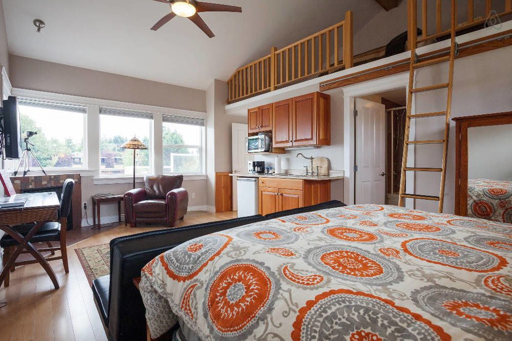 Birds Of A Feather Victoria Oceanfront Studio Suites Colwood Luaran gambar