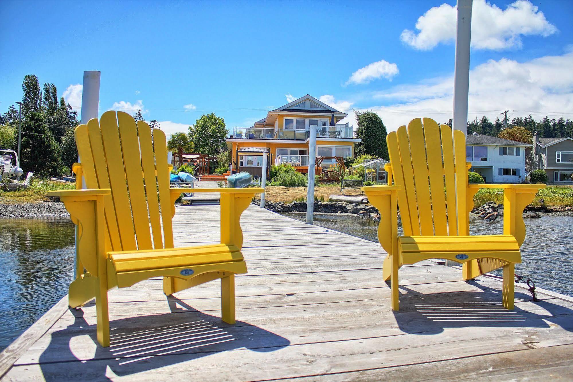 Birds Of A Feather Victoria Oceanfront Studio Suites Colwood Luaran gambar