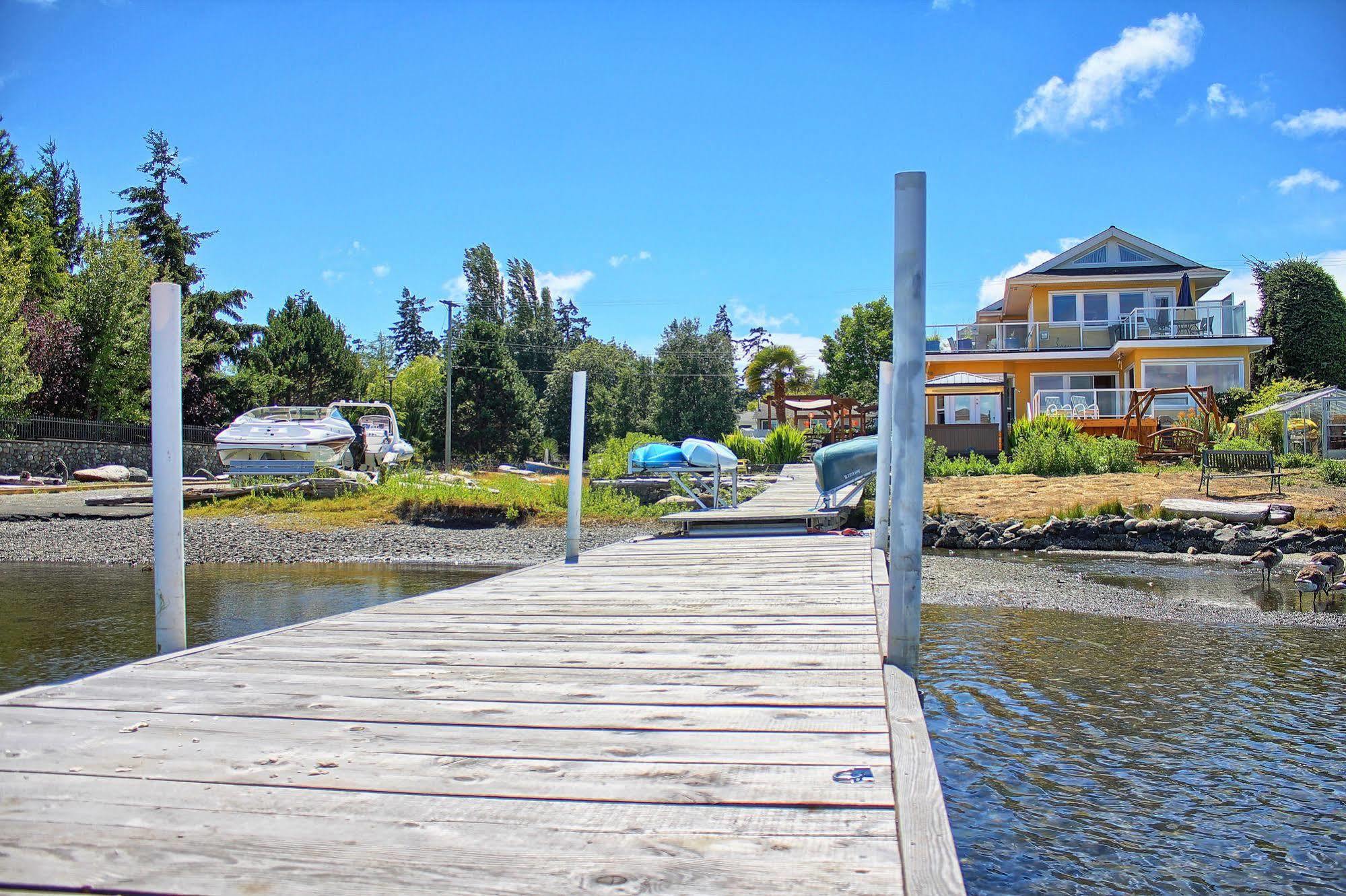 Birds Of A Feather Victoria Oceanfront Studio Suites Colwood Luaran gambar